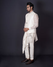 Load image into Gallery viewer, Drape Ivory Kurta Set
