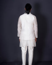 Load image into Gallery viewer, Indowestern Ivory Mirror set