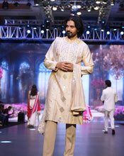 Load image into Gallery viewer, Pink embellished Mirror kurta