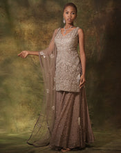 Load image into Gallery viewer, The Spree Embroidered Kurta Set