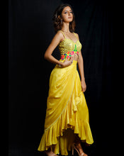 Load image into Gallery viewer, The Phoolon ki Haldi Dhoti Set