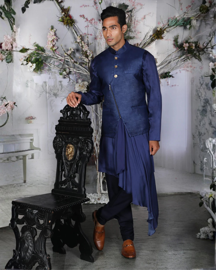 The Asymmetric Polemiko Kurta and Bandi